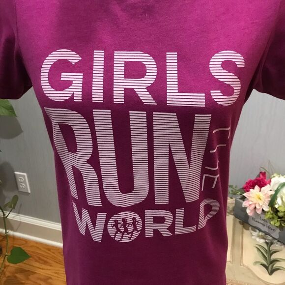 Gone For A Run Girls Run The World Tee Shirt Track Cross Country Runner Pink L - Picture 3 of 9